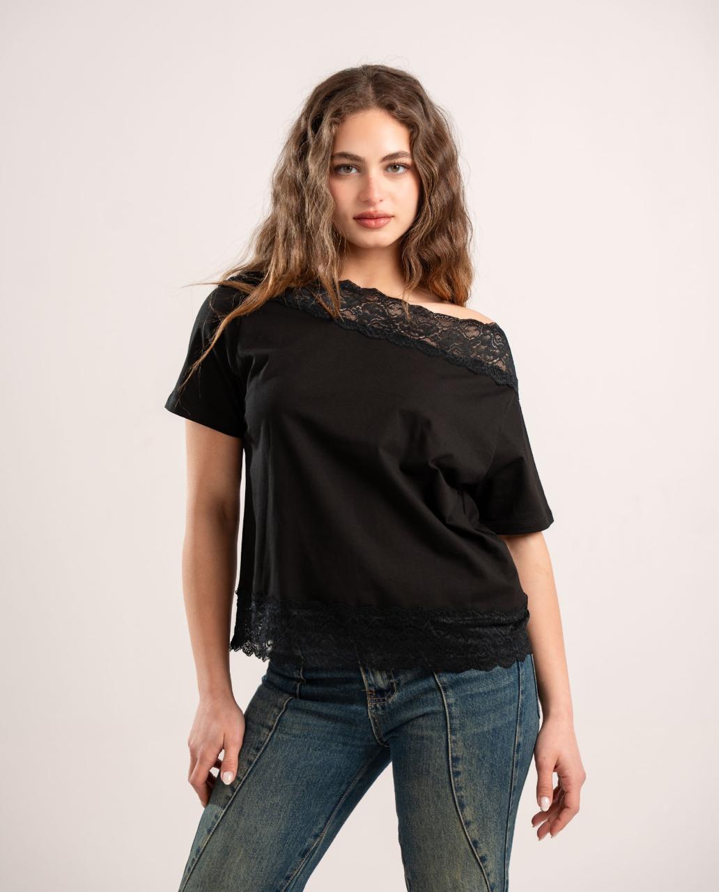 Lace Off-Shoulder Tee