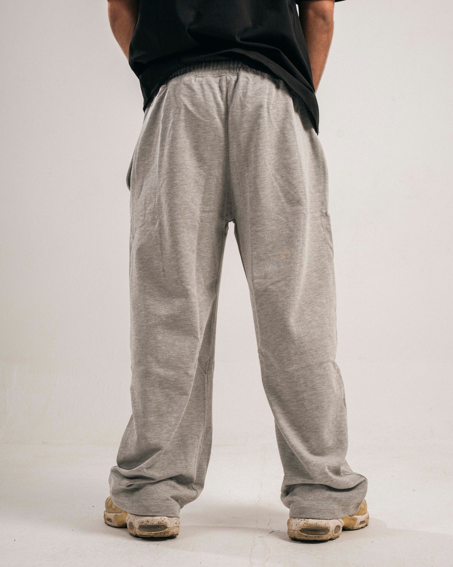 Dark grey mazig pants