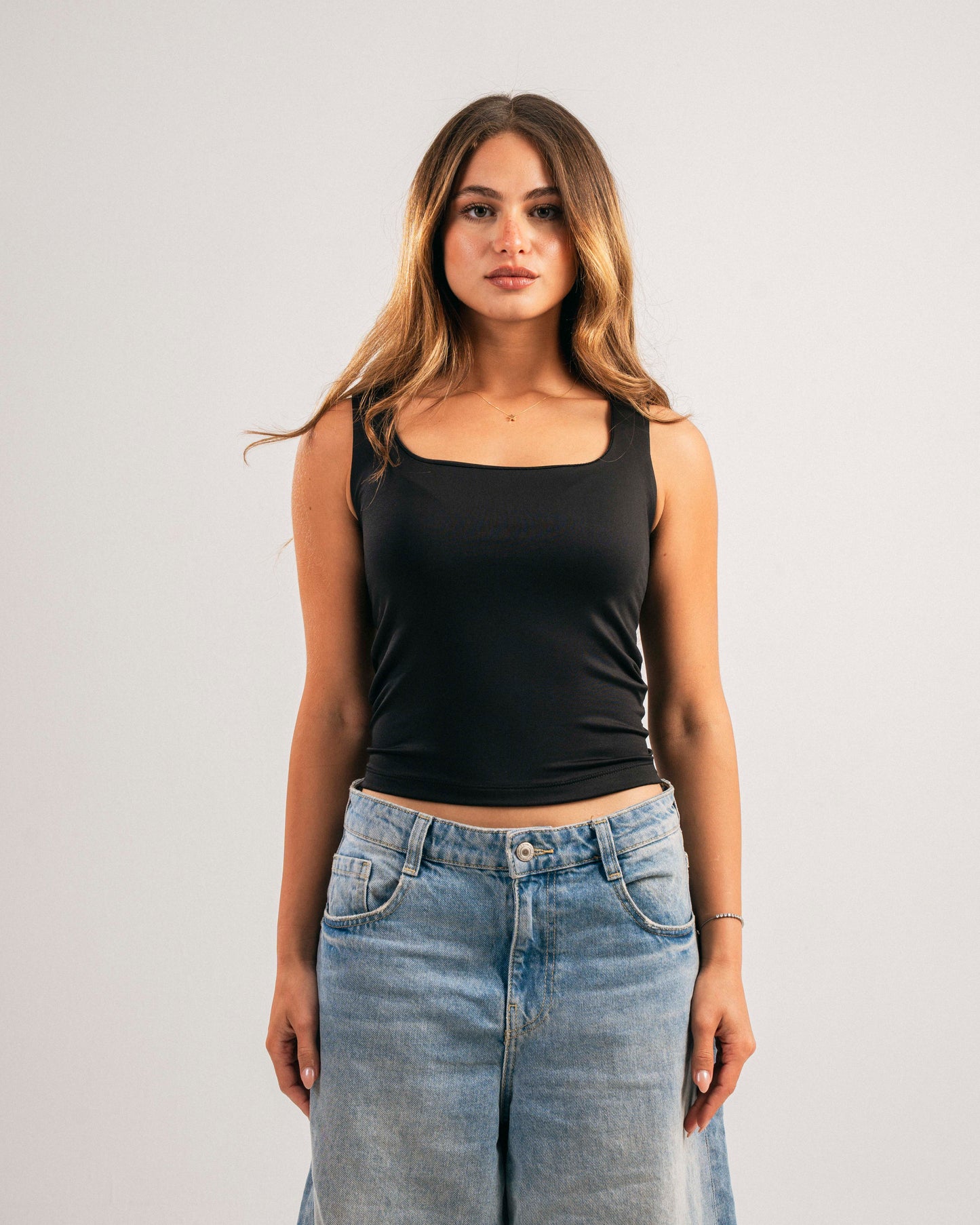 Black cut basic top