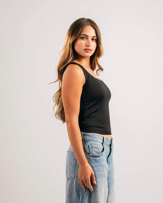 Black cut basic top