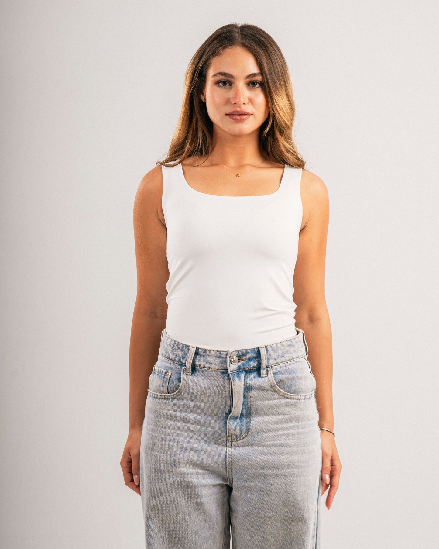White cut basic top